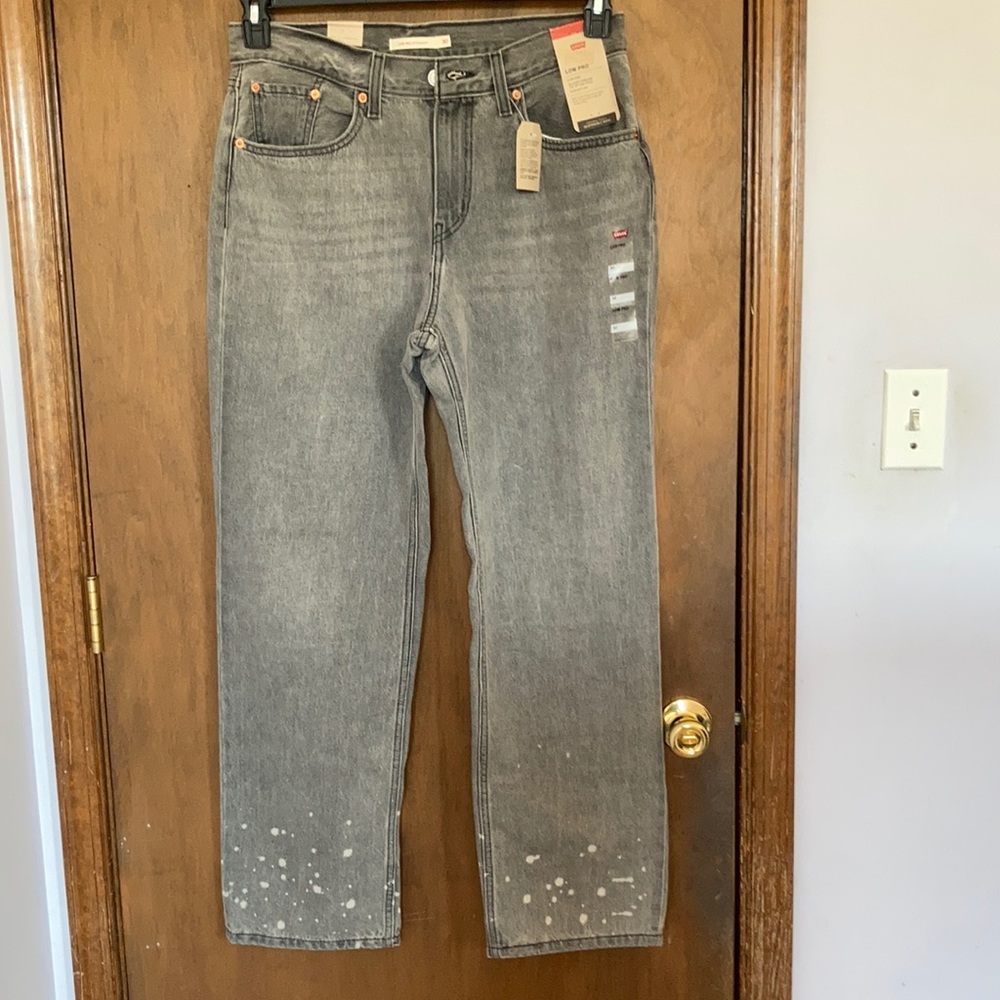 Levi’s low pro gray midrise straight leg jean splatter  detail cotton size 30